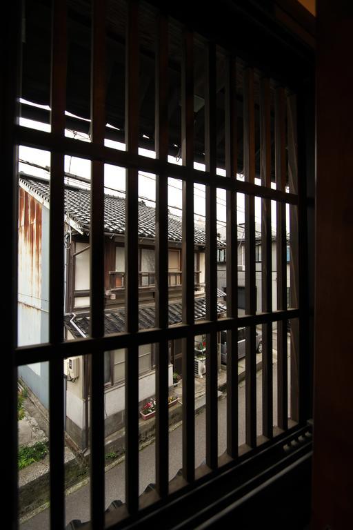 Kanazawa Guest House East Mountain Exterior foto